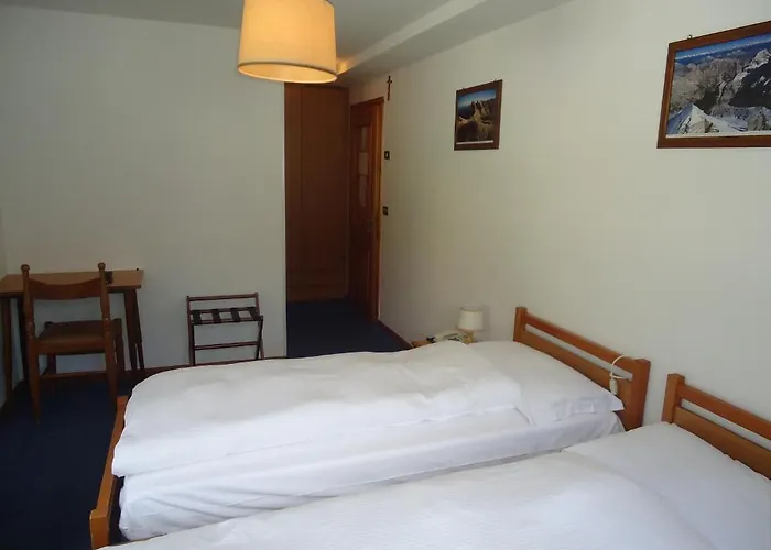 Dolomiti Hotel 2*