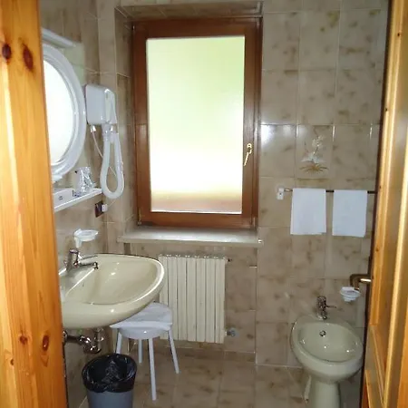 Dolomiti Szálloda 2*
