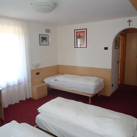 Dolomiti Hotel 2*