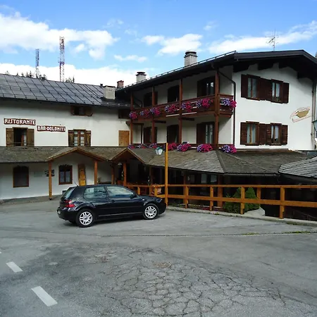 Dolomiti ホテル
