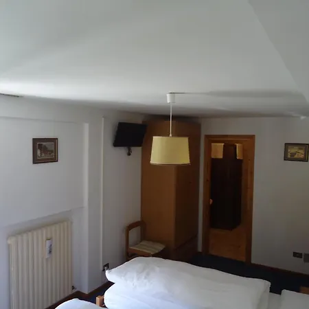 Dolomiti Hotel 2*