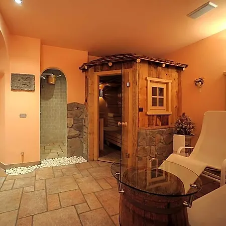 Otel Dolomiti 2*