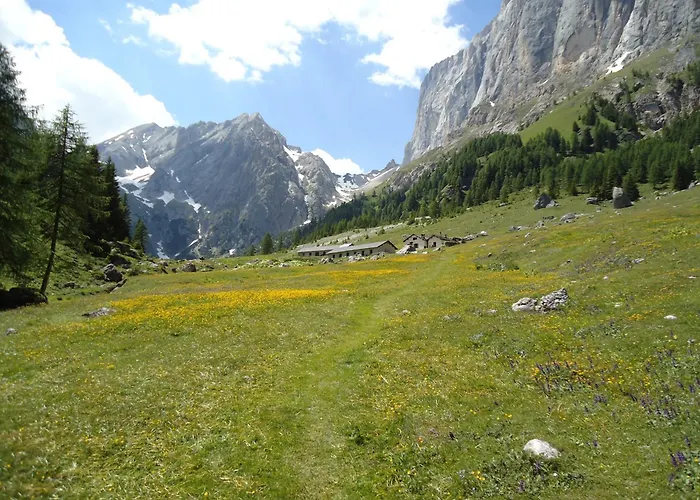 Отель Dolomiti Фалькаде