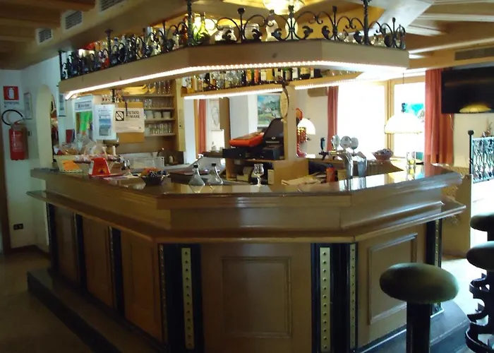 Dolomiti Отель Фалькаде