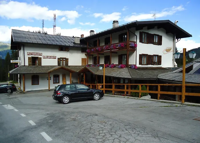 Dolomiti מלון